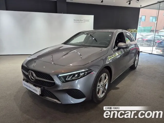 Mercedes-Benz A-Class A220 Hatchback