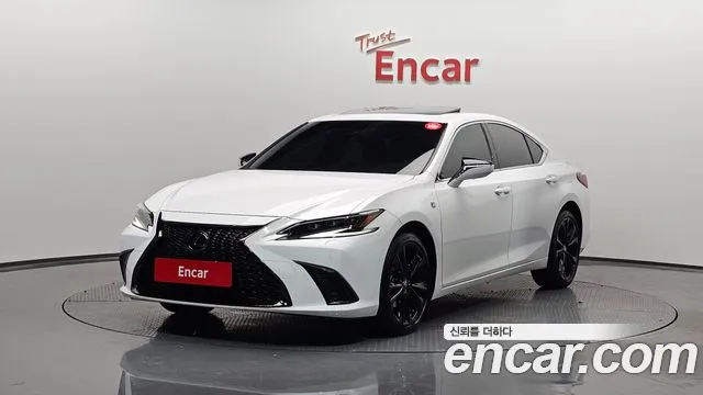 Lexus ES F-Sport