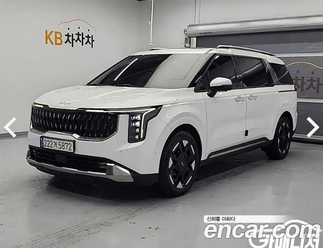 Kia Carnival HEV 9seater Signature