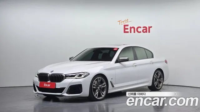 BMW 5-Series M550i xDrive