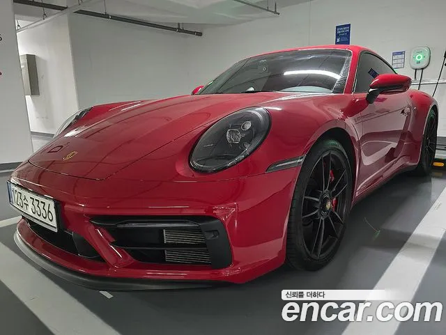 Porsche 911 Carrera GTS