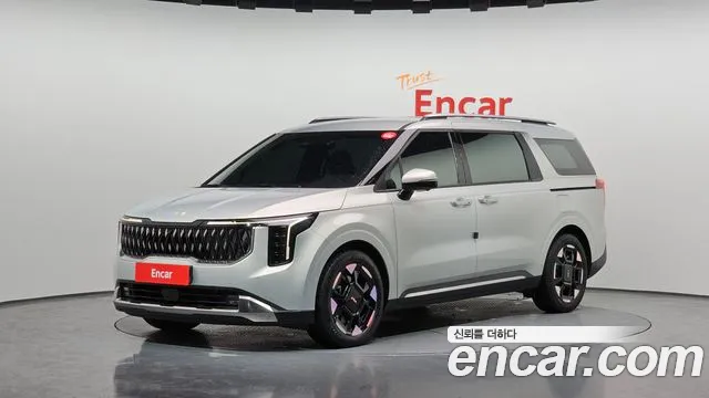Kia Carnival 9-Seater Noblesse