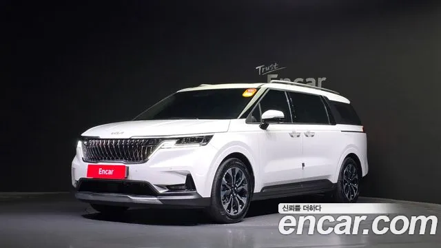 Kia Carnival 9-Seater Signature