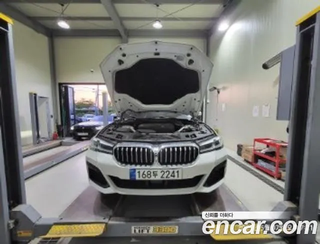 BMW 5-Series 530i M Sport Package