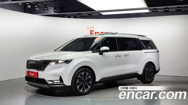 Kia Carnival Gasoline 9-Seater Noblesse