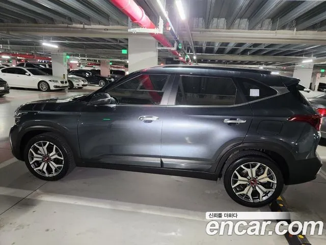 Kia Seltos Signature