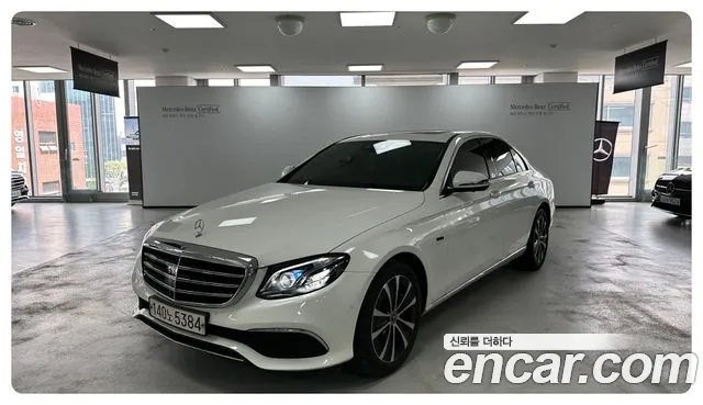 Mercedes-Benz E-class E300e 4MATIC Exclusive