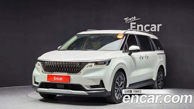 Kia Carnival 9-Seater Prestige