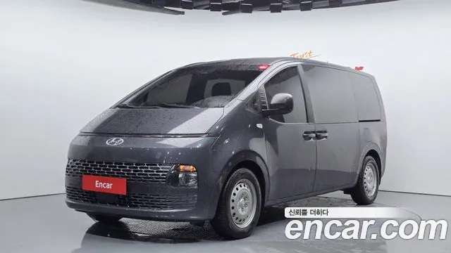 Hyundai Staria Smart