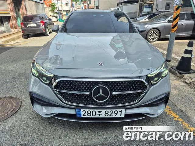 Mercedes-Benz E-class E300 4MATIC AMG Line Premiere Special