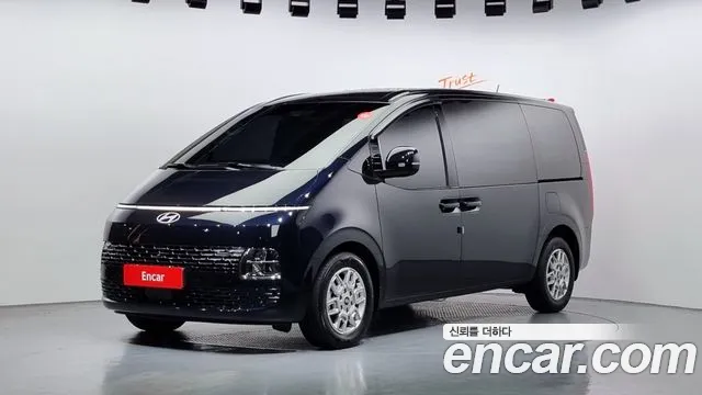 Hyundai Staria Modern