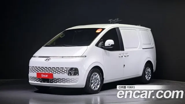 Hyundai Staria Modern