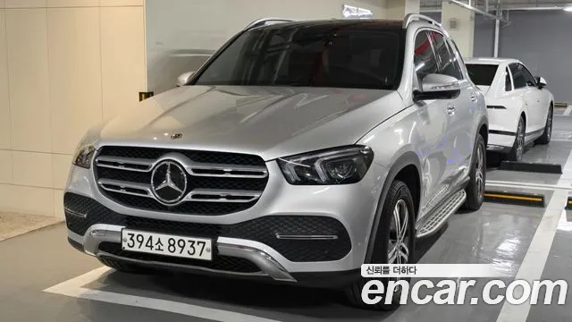 Mercedes-Benz GLE-Class GLE300d 4MATIC