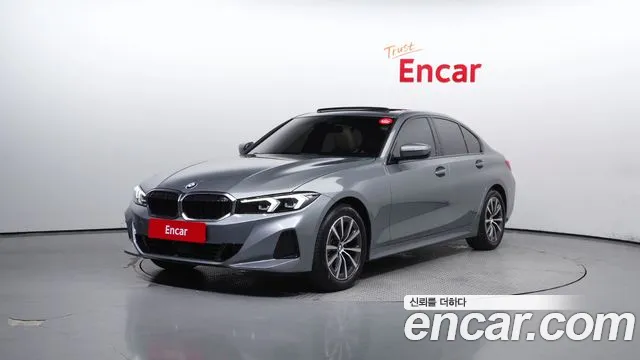 BMW 3-Series 320i