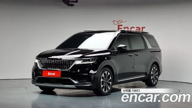 Kia Carnival Gasoline 7-Seater Signature