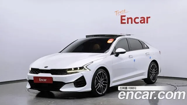 Kia K5 Signature
