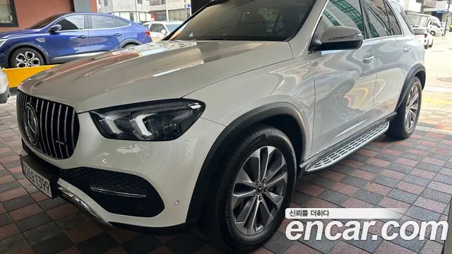 Mercedes-Benz GLE-Class GLE300d 4MATIC
