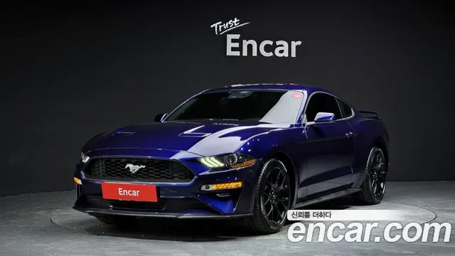 Ford Mustang Coupe