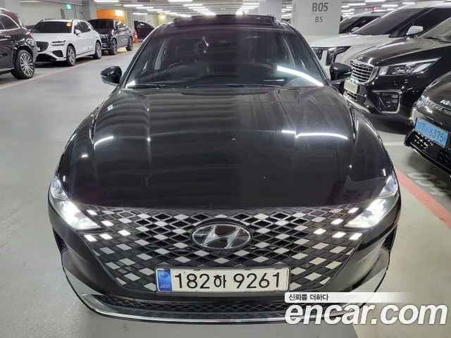 Hyundai Granger Le Blanc
