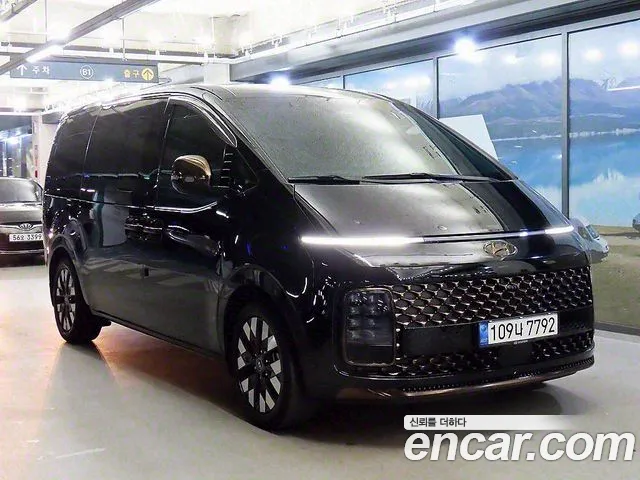 Hyundai Staria Inspiration