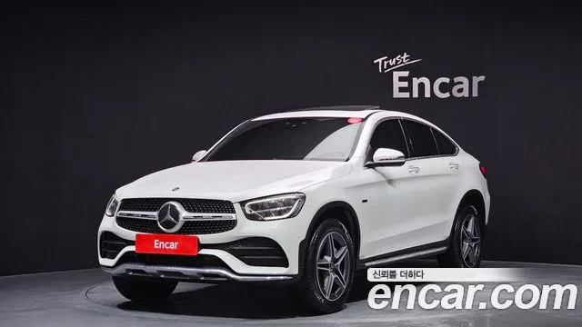 Mercedes-Benz GLC-Class GLC300e 4MATIC Coupe