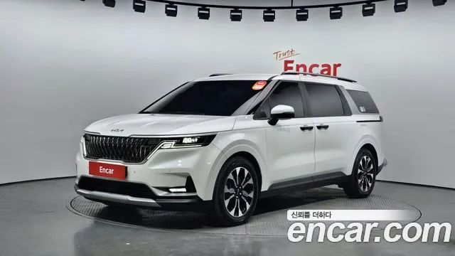 Kia Carnival 9-Seater Prestige