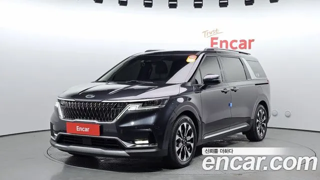 Kia Carnival 9-Seater Noblesse