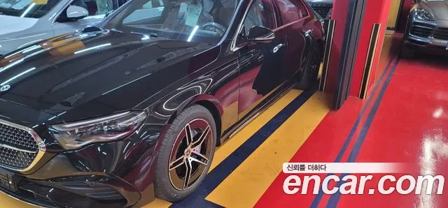 Mercedes-Benz E-class E300 4MATIC AMG Line