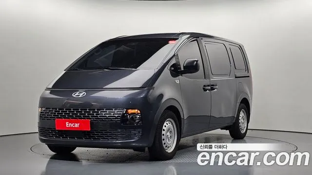Hyundai Staria Smart