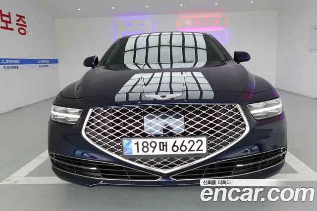 Genesis G90 Luxury