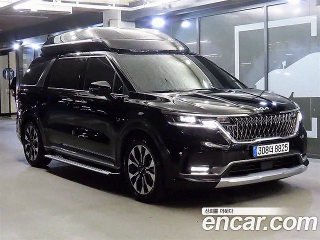 Kia Carnival Signature