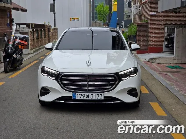 Mercedes-Benz E-class E300 4MATIC Exclusive
