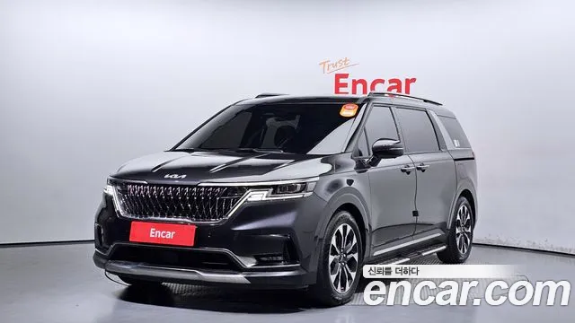 Kia Carnival 9-Seater Signature