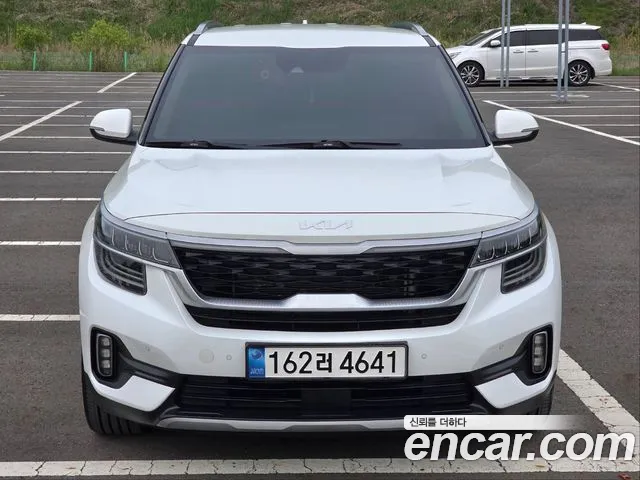 Kia Seltos Signature