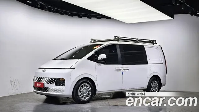 Hyundai Staria Modern
