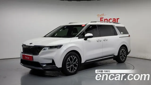 Kia Carnival 9-Seater Noblesse