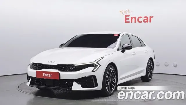 Kia K5 Signature
