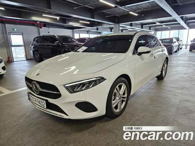 Mercedes-Benz A-Class A220 Hatchback