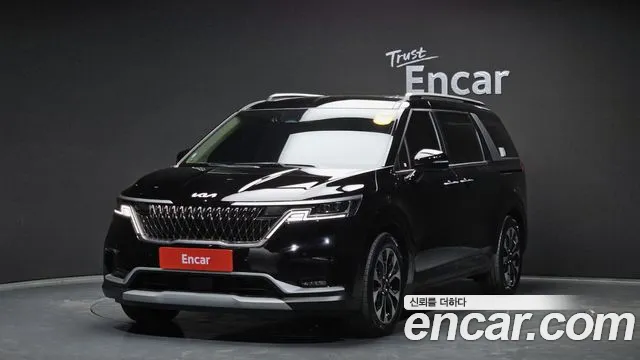 Kia Carnival 9-Seater Prestige