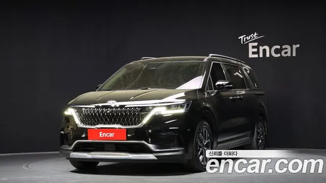 Kia Carnival 9-Seater Noblesse