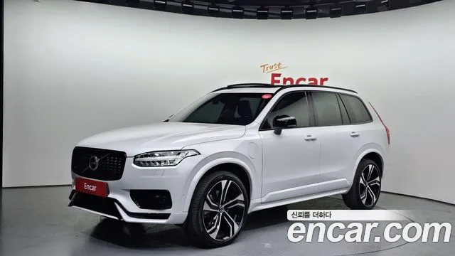 Volvo XC90 T8 R-Design Hybrid