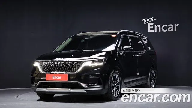 Kia Carnival 9-Seater Noblesse