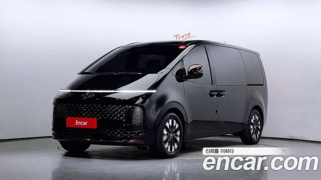 Hyundai Staria Prestige