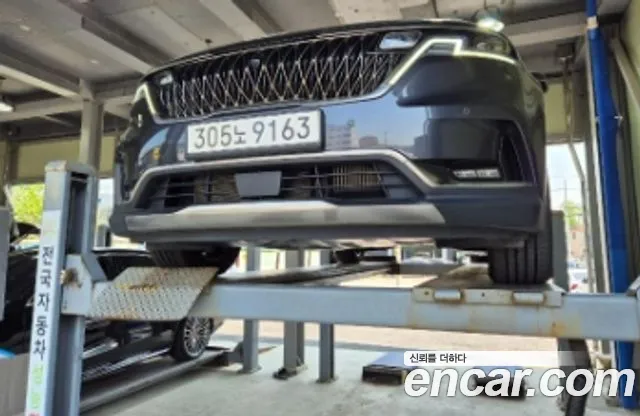 Kia Carnival 7-Seater Signature
