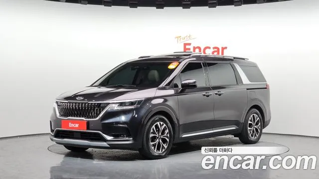 Kia Carnival 9-Seater Noblesse