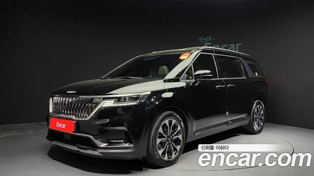 Kia Carnival 9-Seater Noblesse