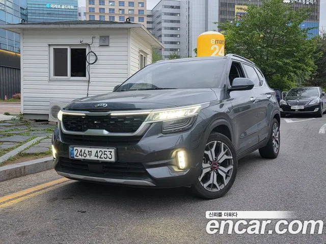 Kia Seltos Signature