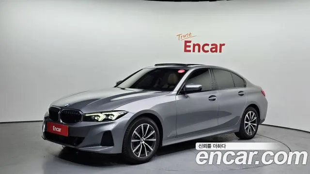 BMW 3-Series 320i