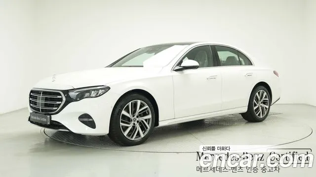 Mercedes-Benz E-class E220d 4MATIC Exclusive