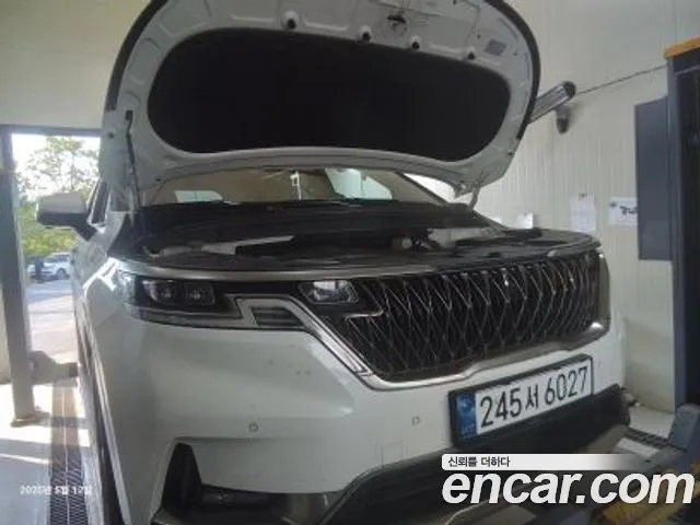 Kia Carnival 9-Seater Signature